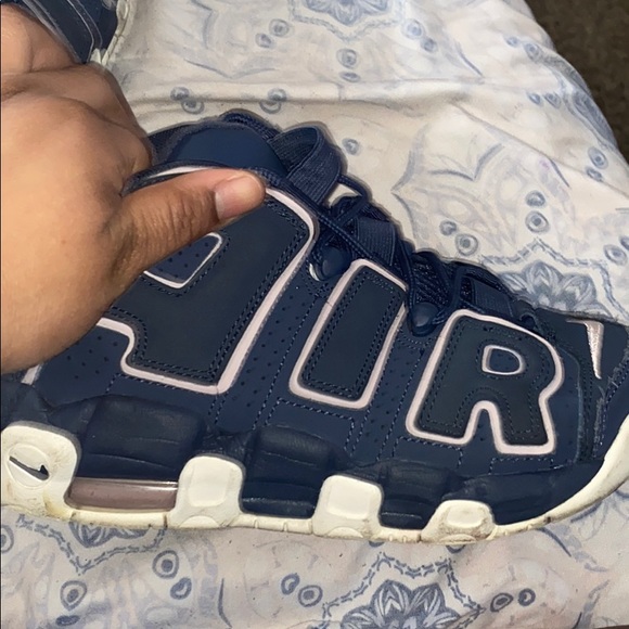 Shoes - Picture 5 of 7